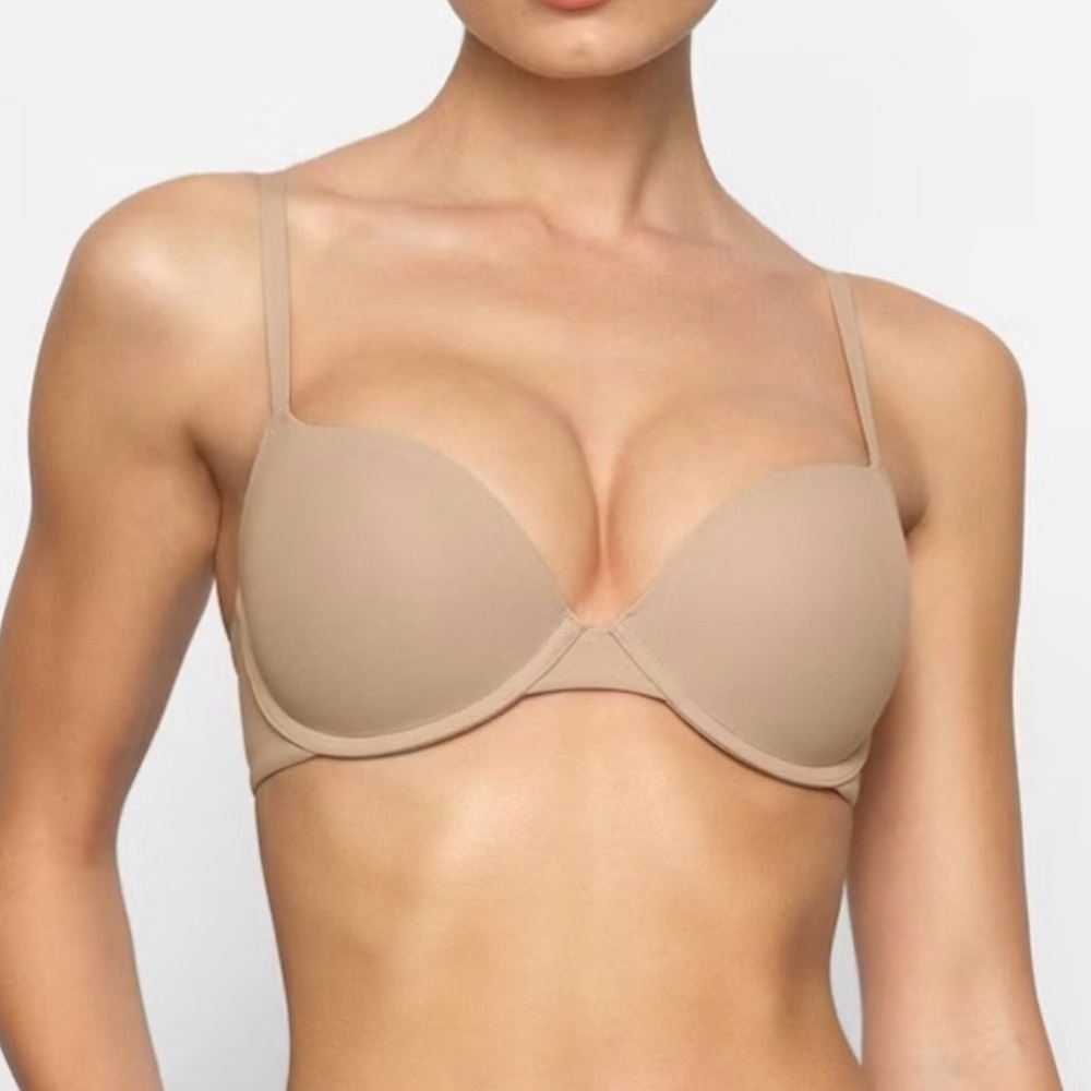 Skims Fits Everybody T-Shirt Bra
